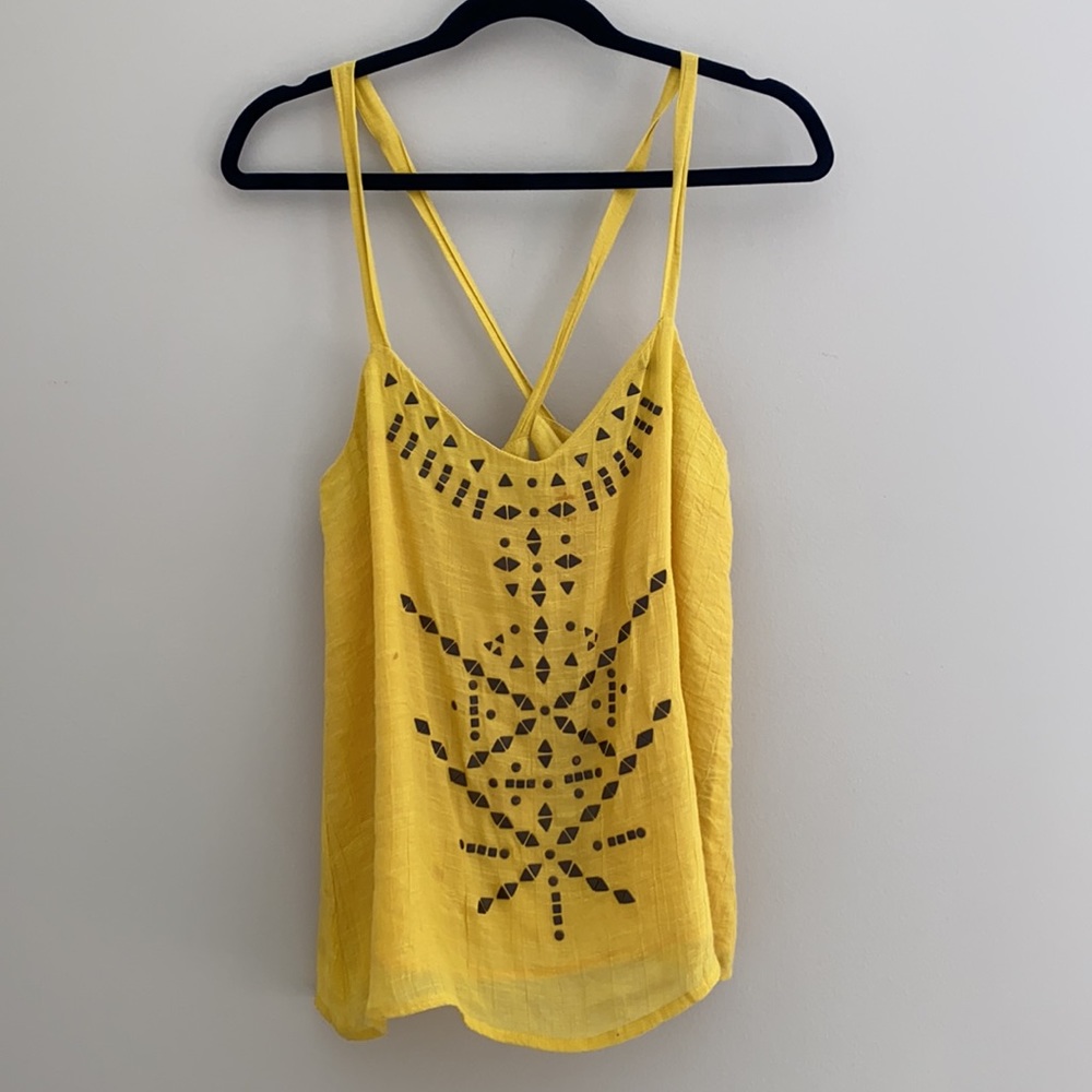 yellow light weight tank